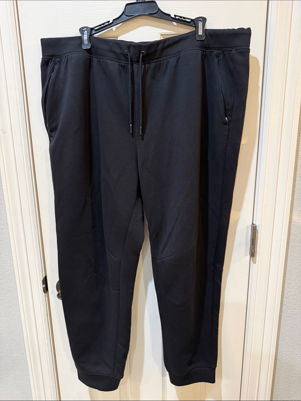 LNA Black Men's Jogger Sweatpants